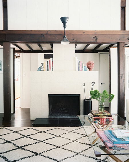 Preciously Me blog : DIY Beni Ouarain Moroccan Rug