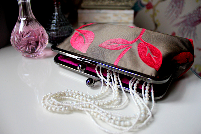 Preciously Me Blog Anniversary : Giveaway!!!