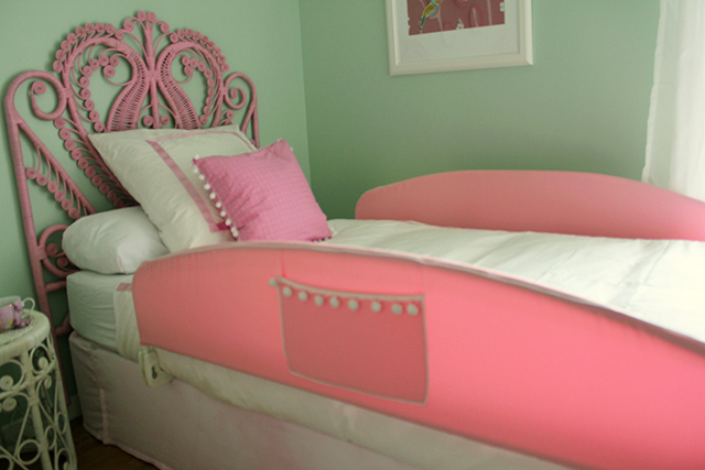Preciously Me blog  : Girl Bedroom Makeover