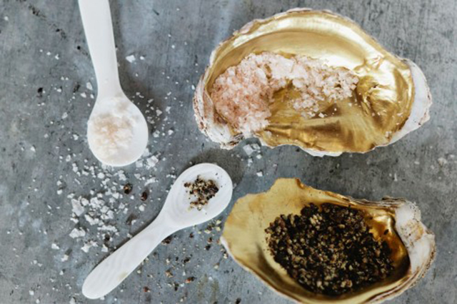 Preciously Me blog : DIY Oyster shell salt cellars