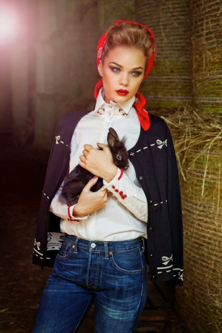 Preciously Me blog : red head scarf and little bunny