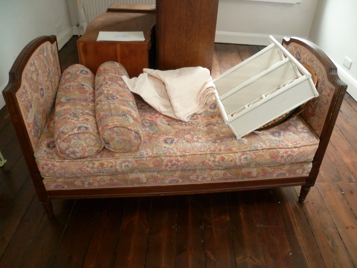 Preciously Me blog : Vintage Daybed Makeover