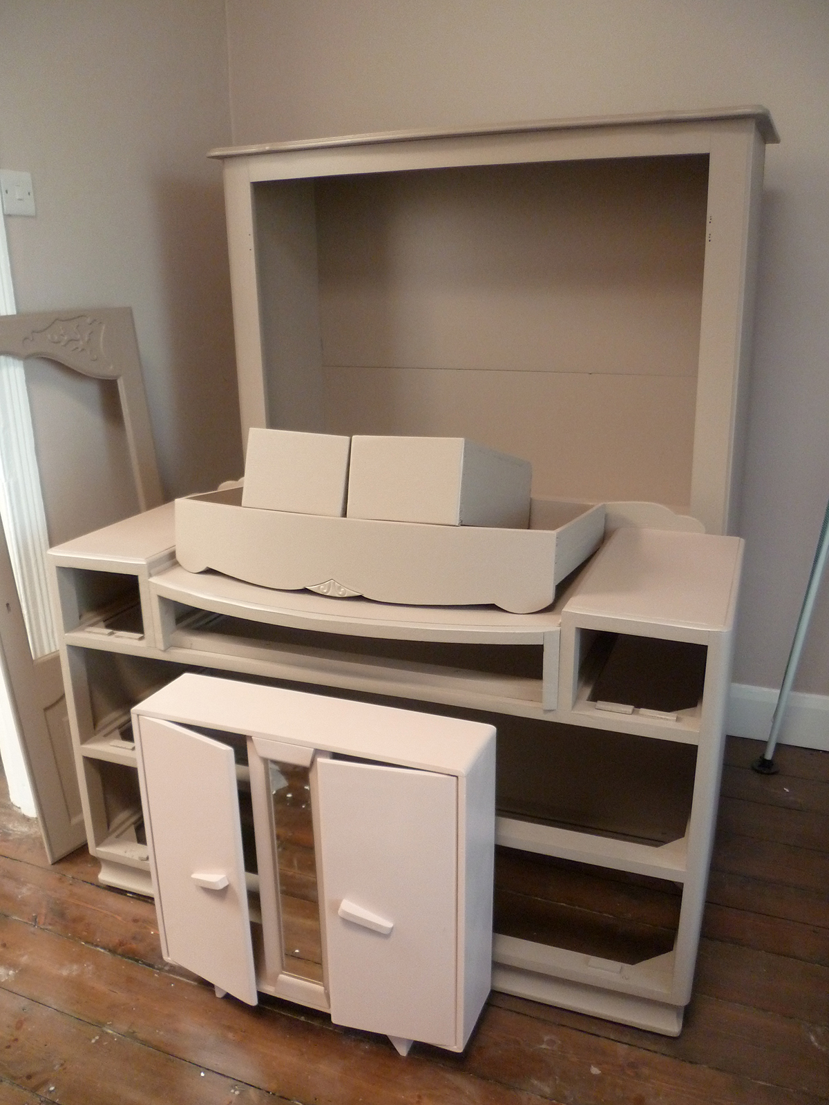 Preciously Me blog : One Room Challenge - Furniture makeover