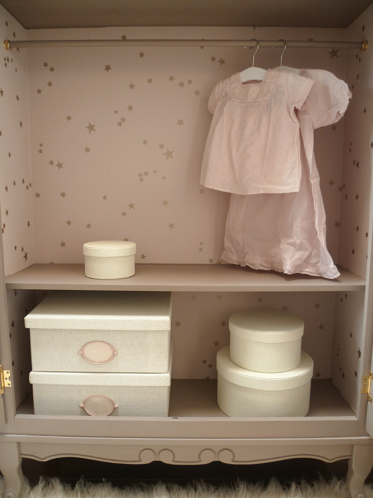 Preciously Me blog : One Room Challenge -DIY Wardrobe makeover