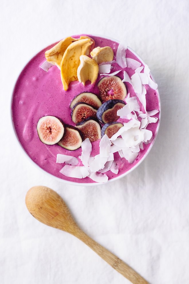 Preciously Me blog : Dragon fruit smoothie bowl
