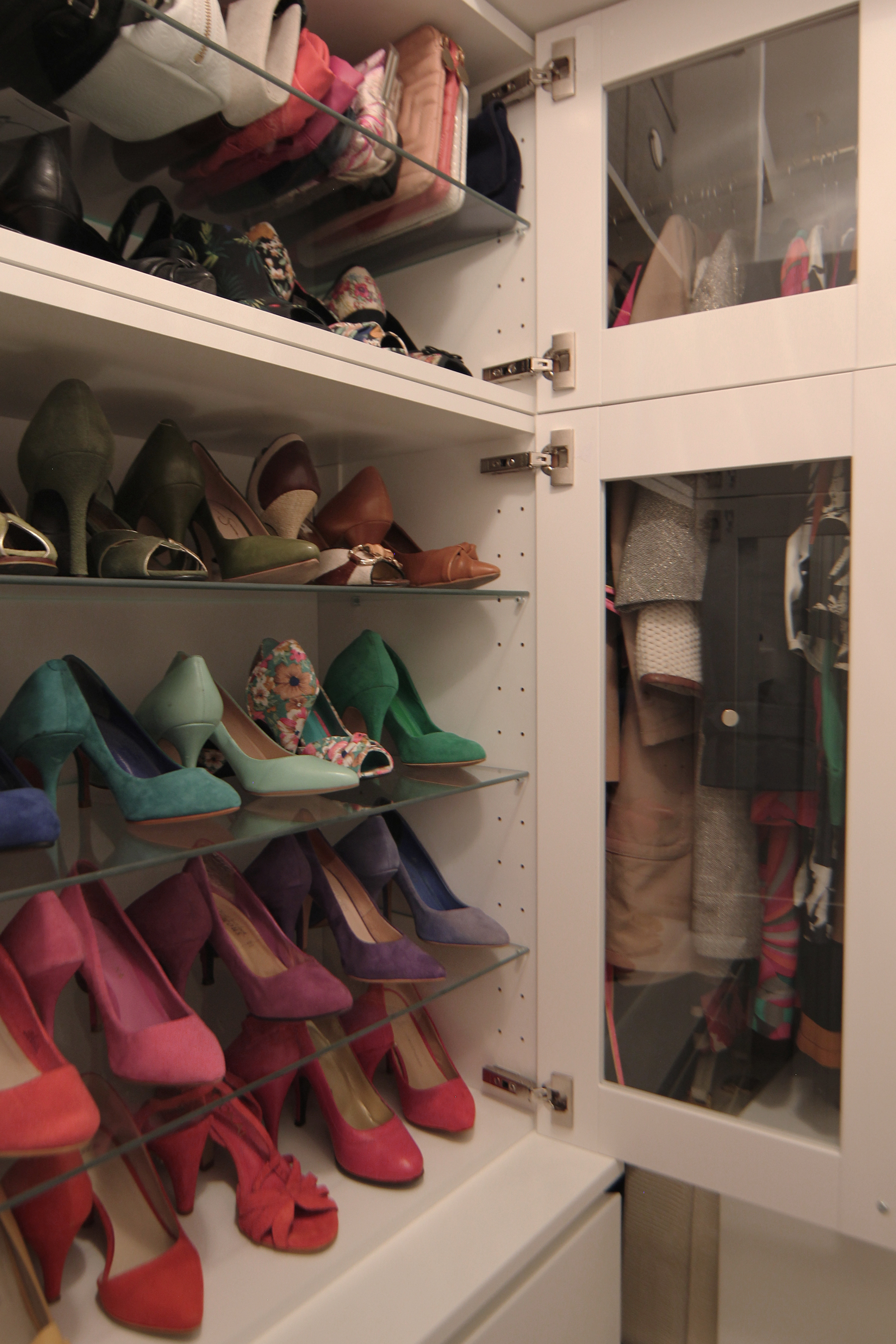 Preciously Me blog : One Room Challenge - Bedroom makeover reveal. Closet