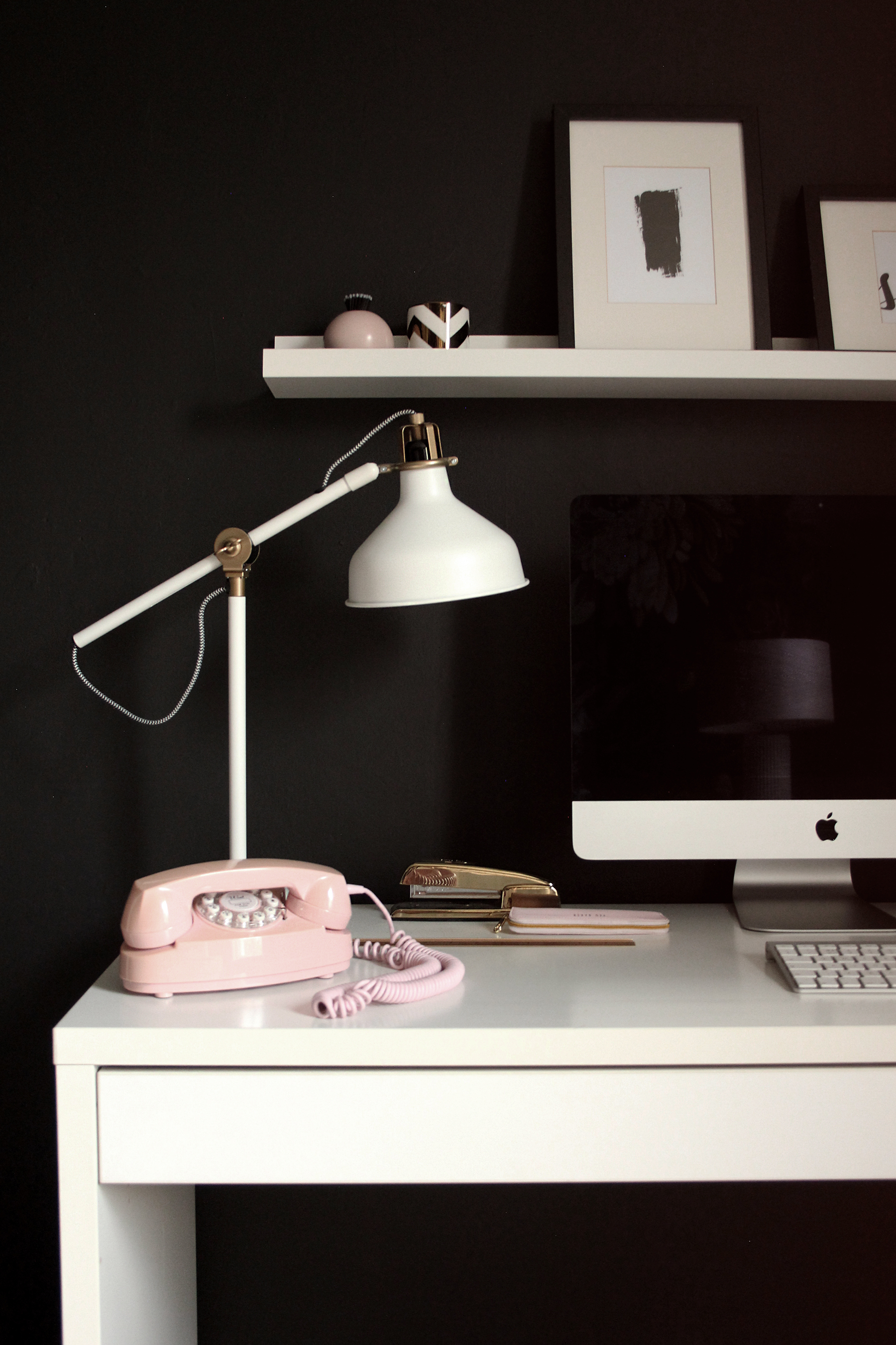 Preciously Me blog : One Room Challenge - Bedroom makeover reveal. Office
