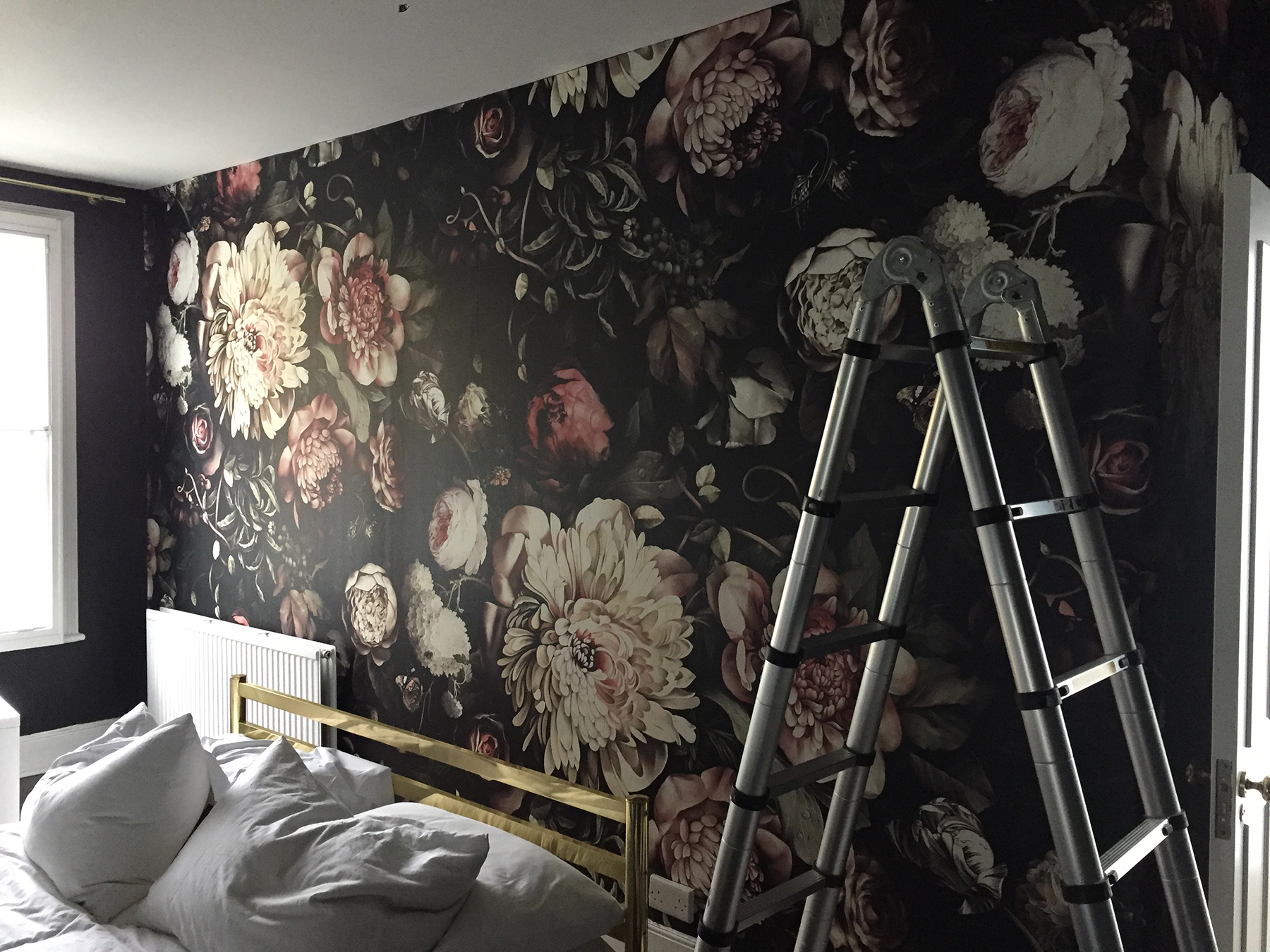 Preciously Me blog : One Room Challenge - Ellie Cashman Dark Floral II wallpaper