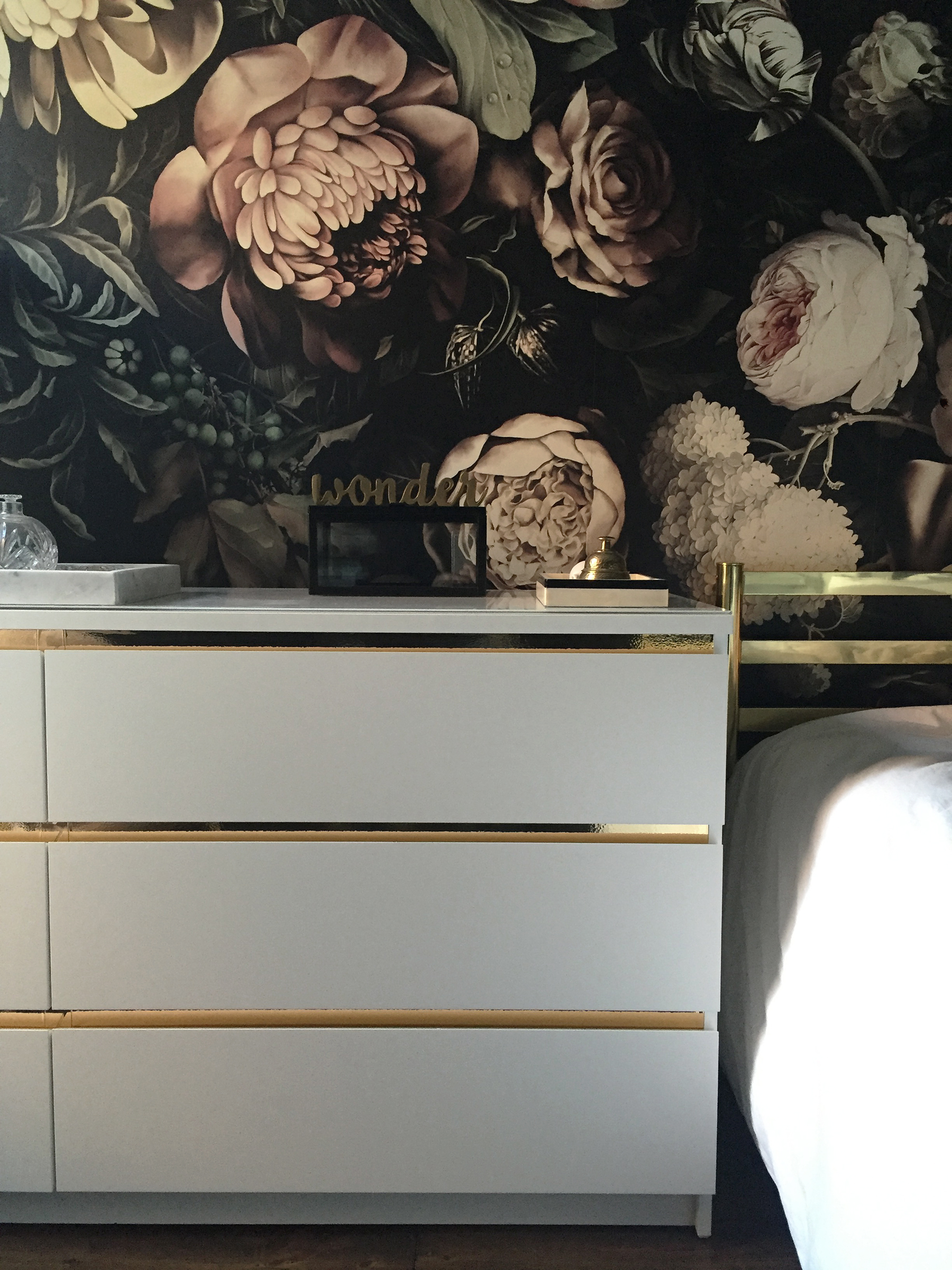 Preciously Me blog : One Room Challenge - Ellie Cashman Dark Floral II wallpaper